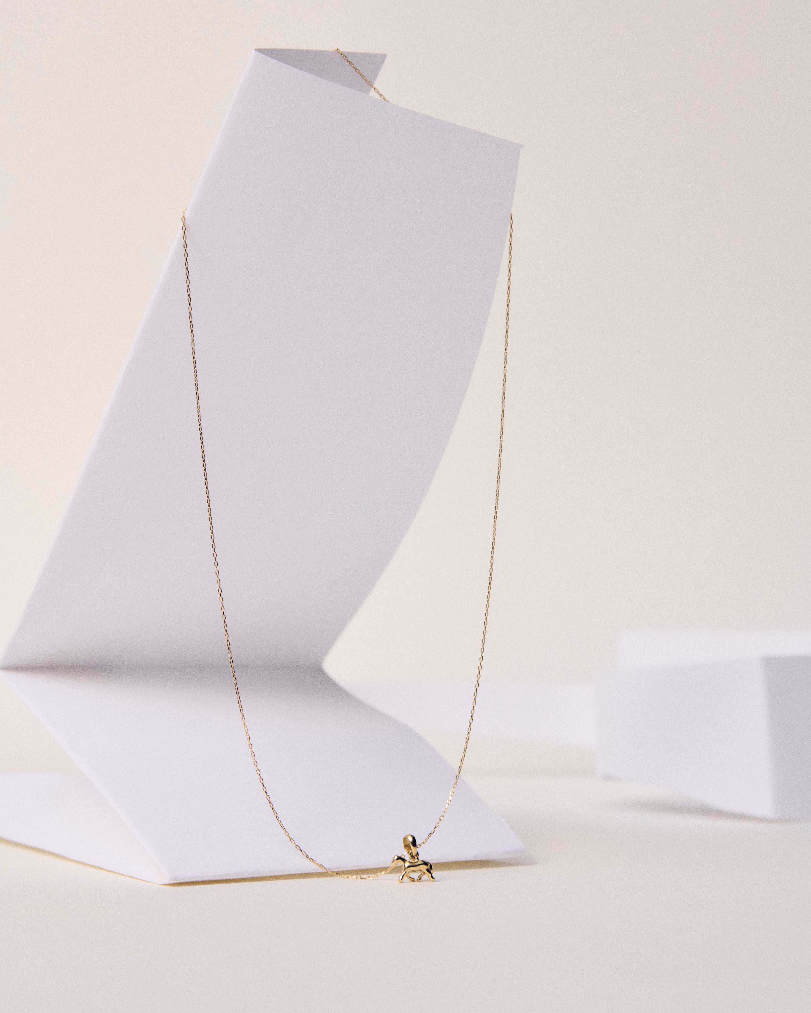 horse necklace 01 K18