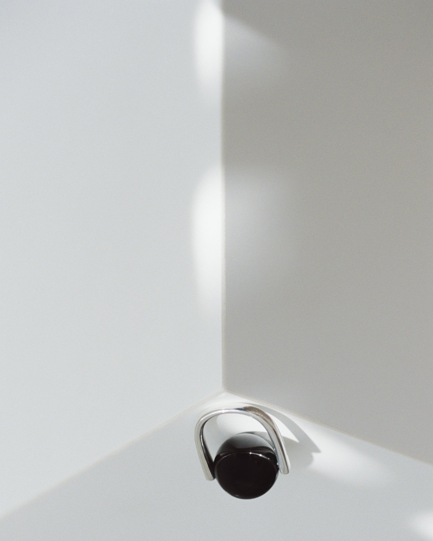 sphere onyx ring 03