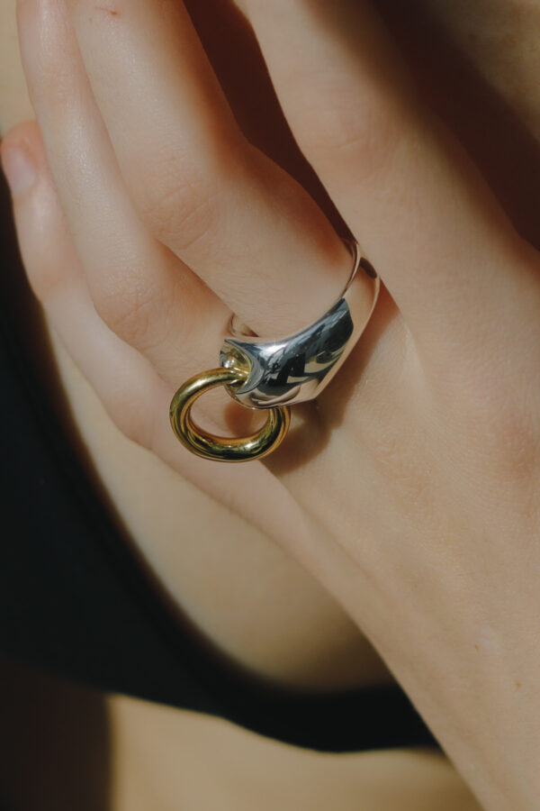 01M ring 01