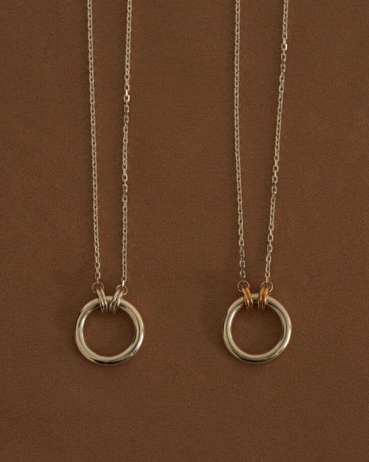 loop necklace 01