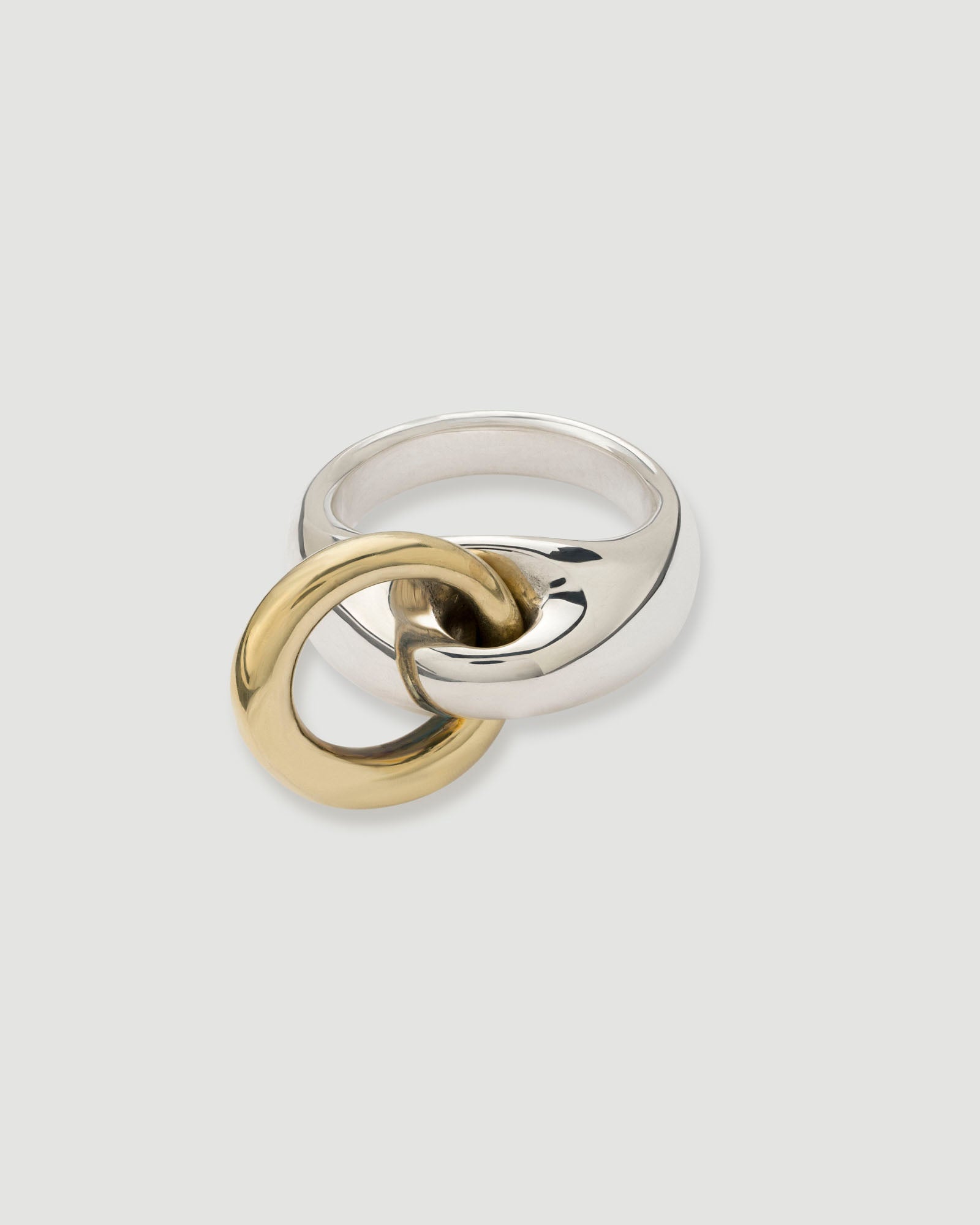 01M ring 02