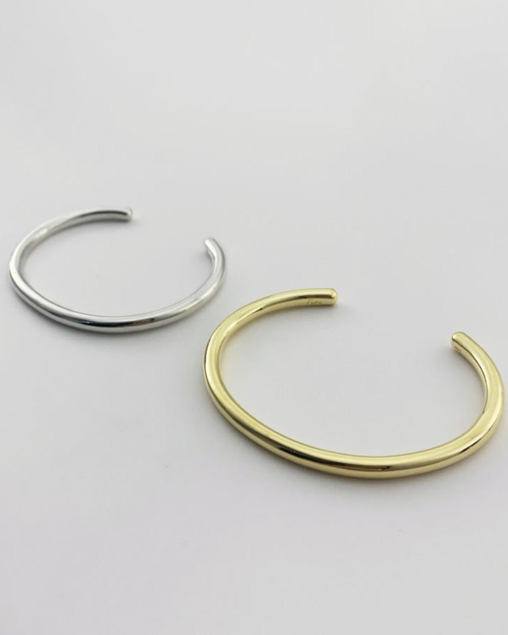 line bangle 01