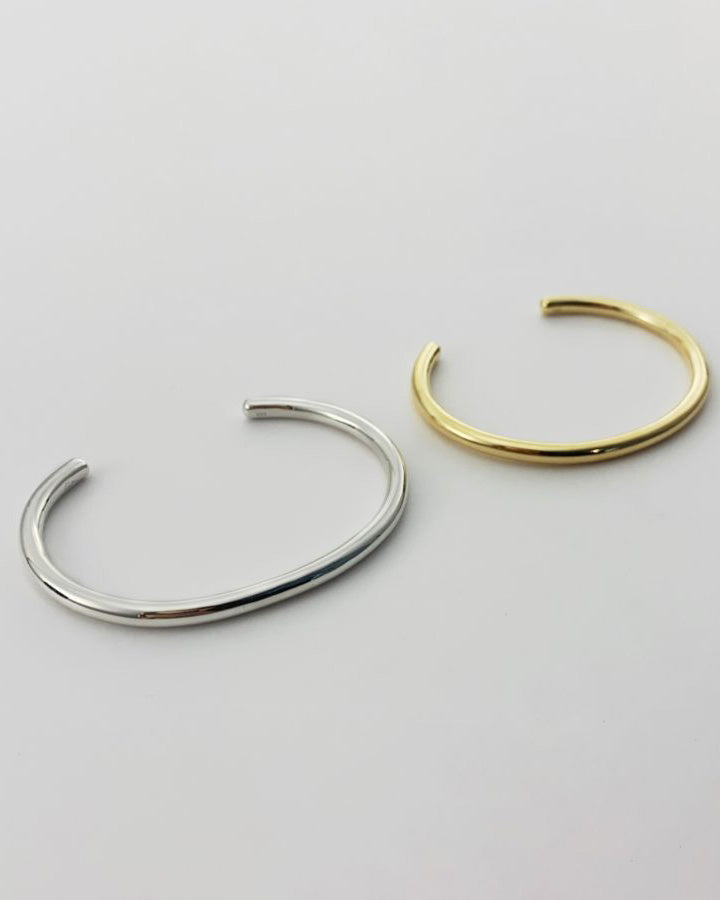 line bangle 01