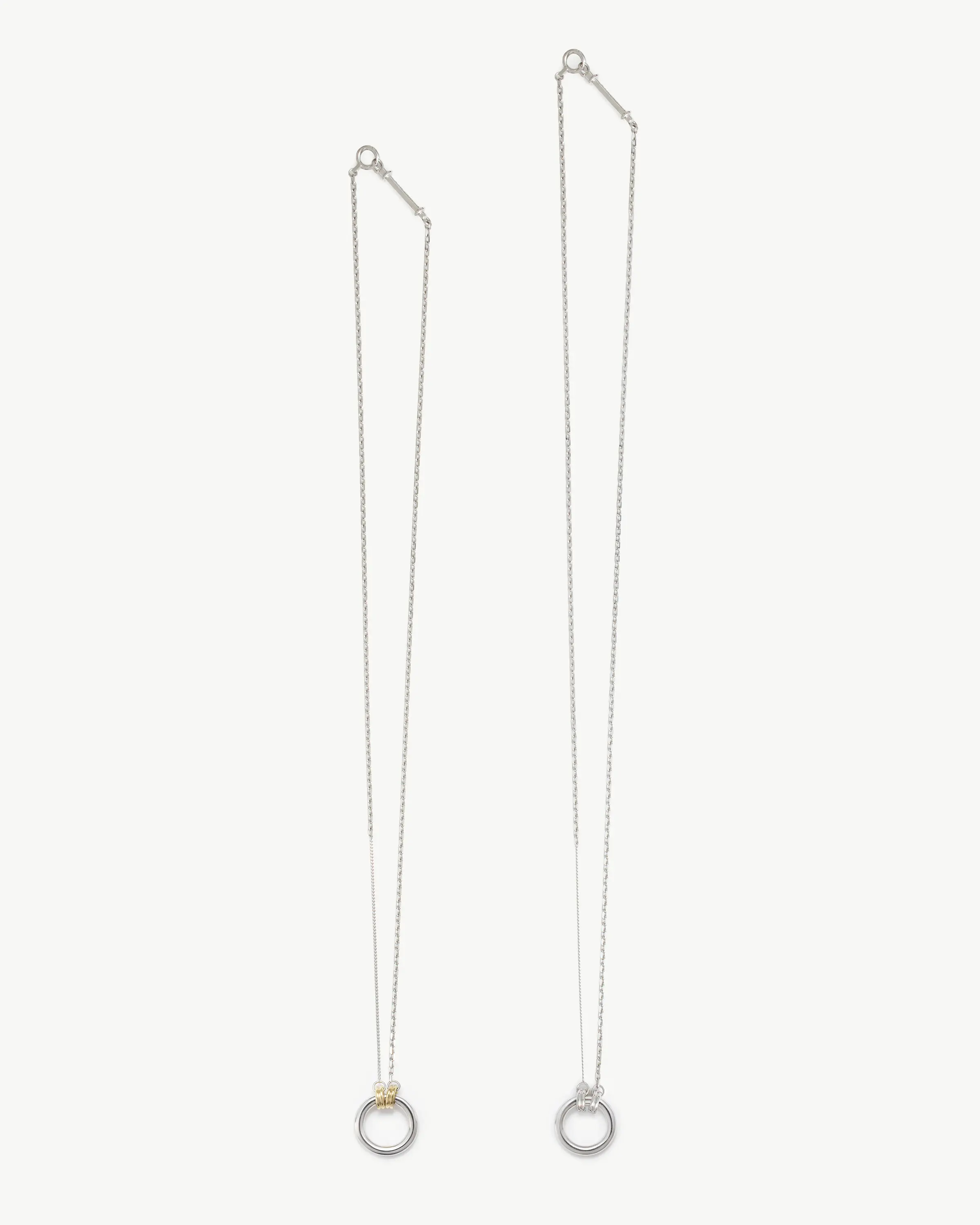 loop necklace 01 pt900