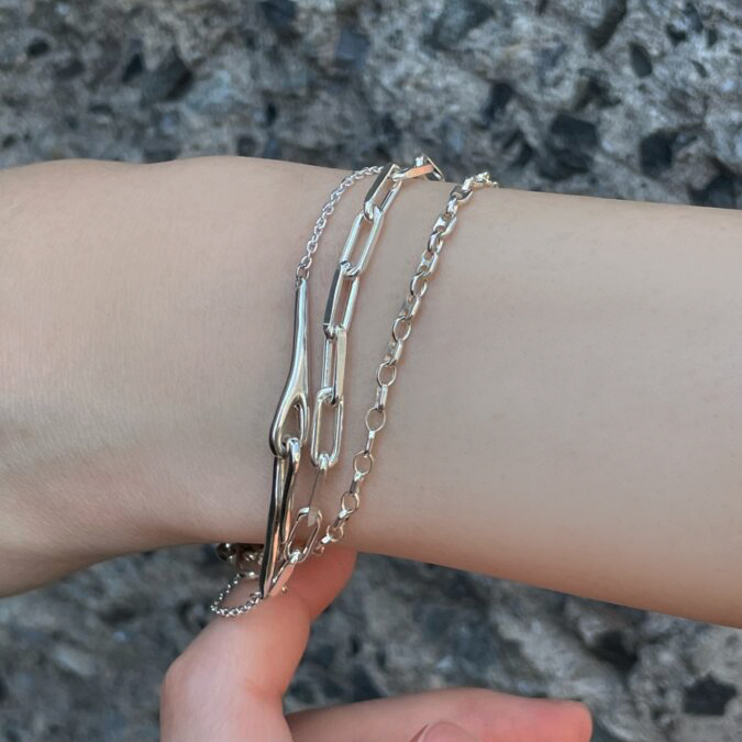 01M bracelet 01