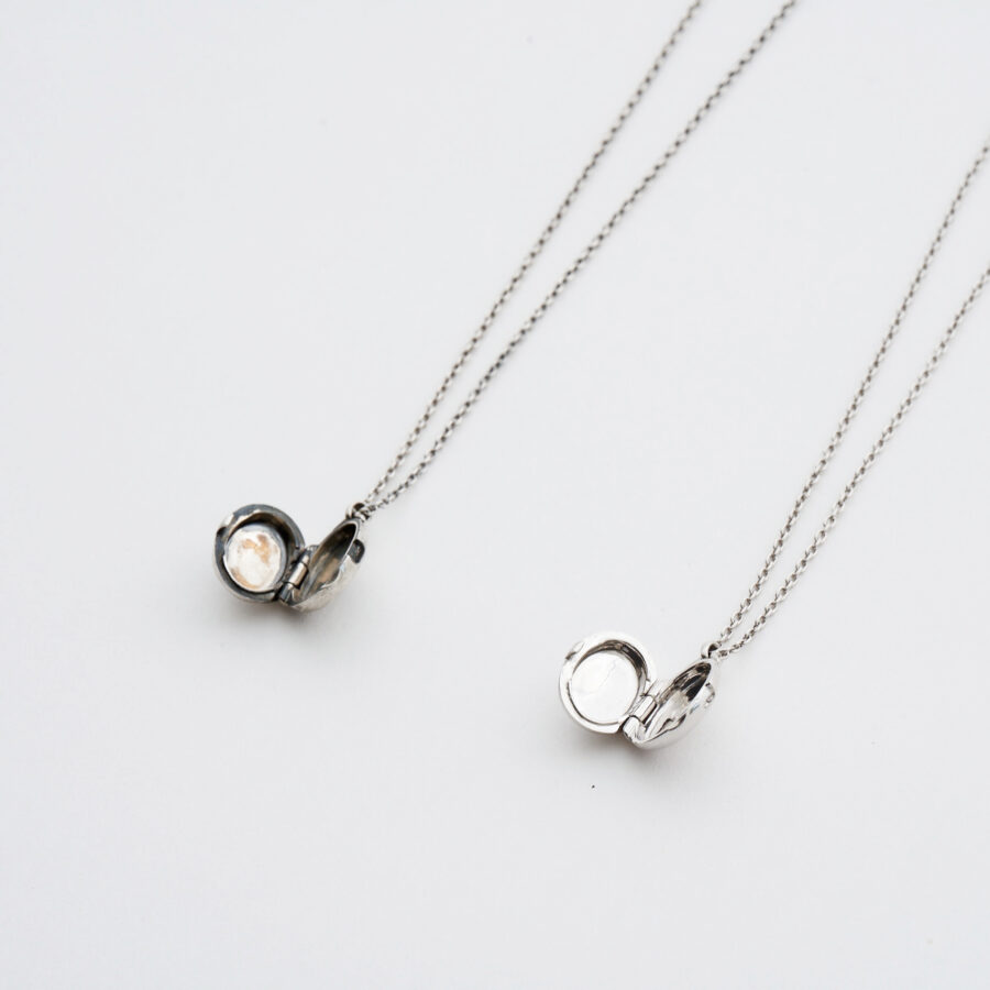locket necklace 01 silver | LORO