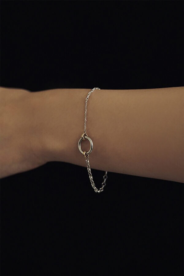 loop bracelet 01