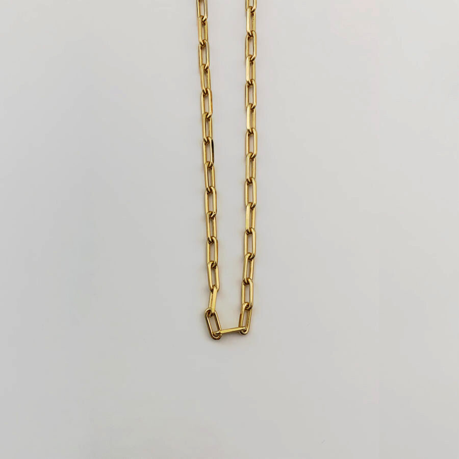 E necklace 01