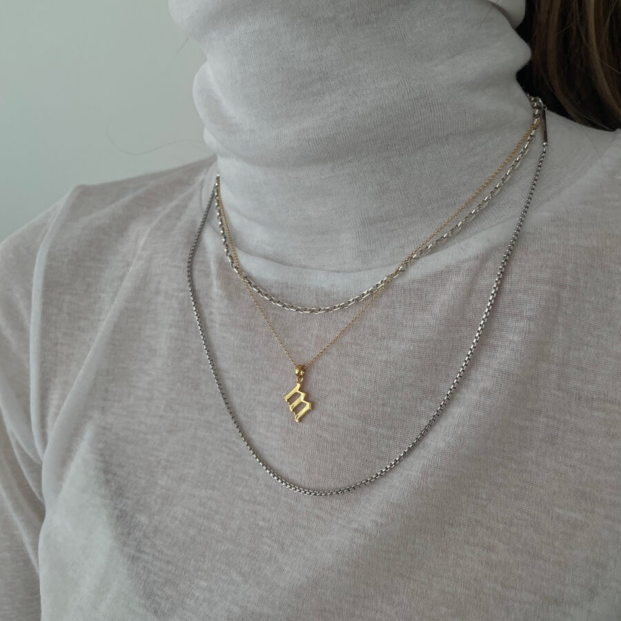 initial necklace gold